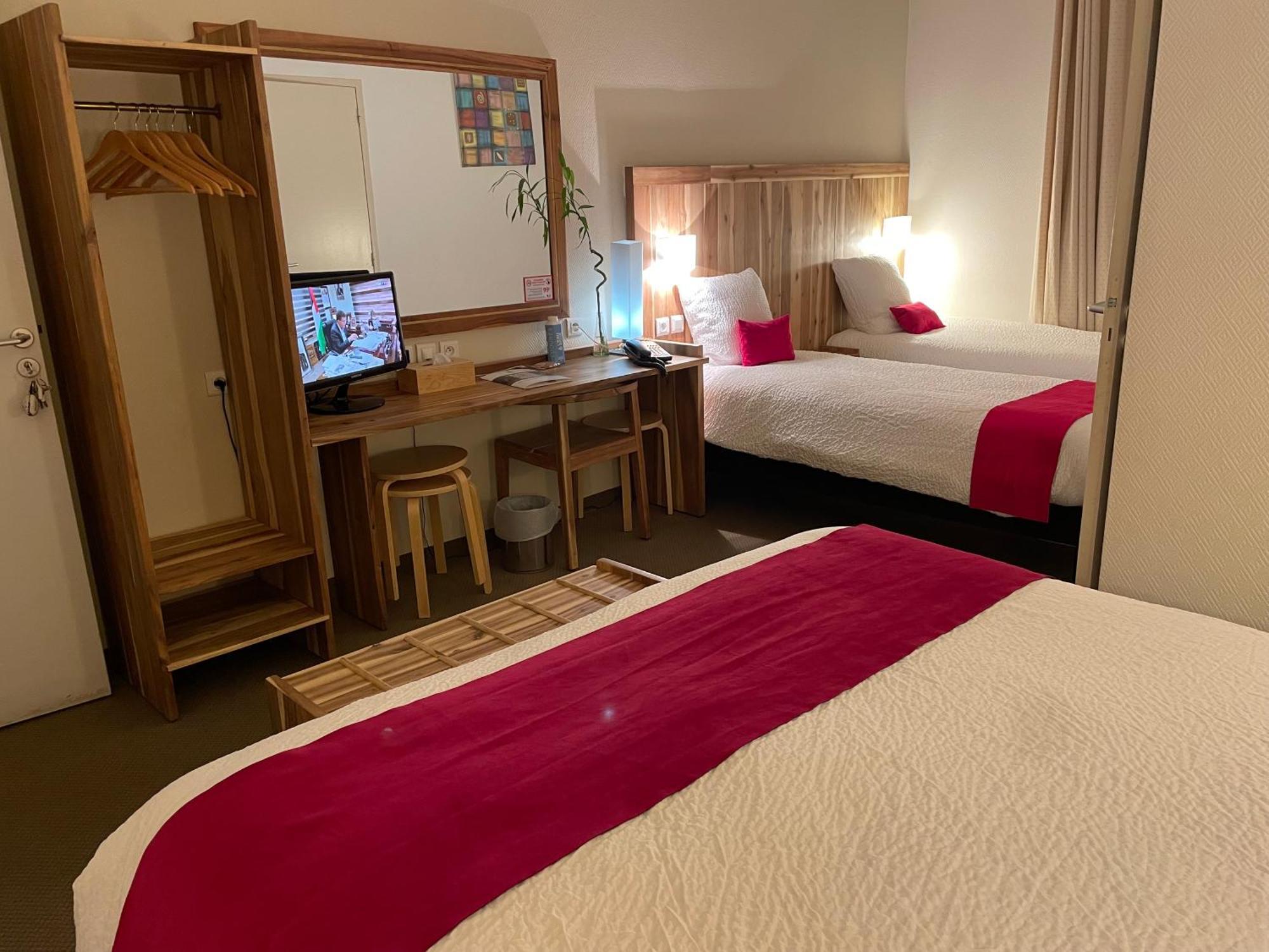 Logis Hôtel De France Pamiers 3 étoiles Esterno foto