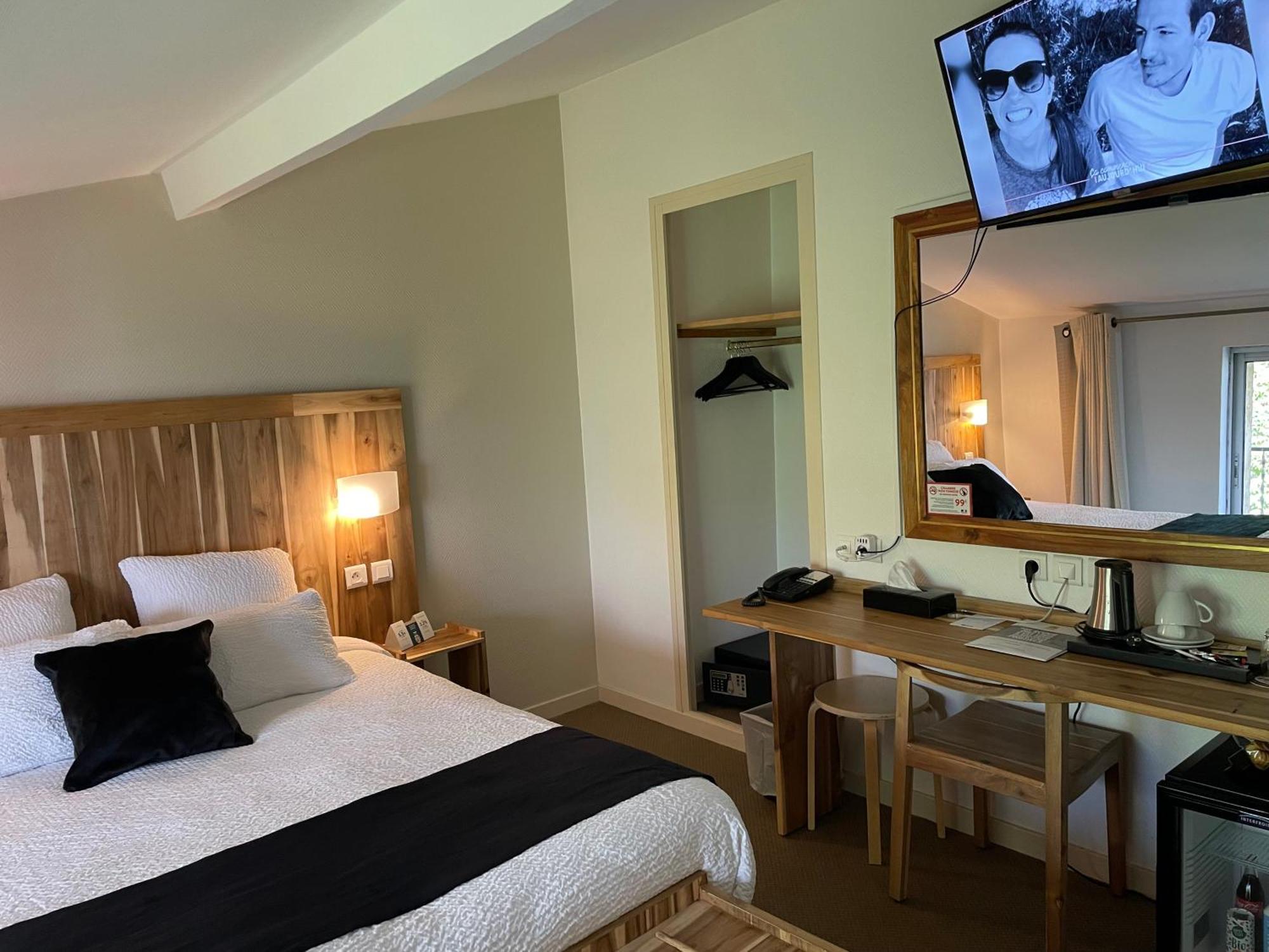 Logis Hôtel De France Pamiers 3 étoiles Esterno foto